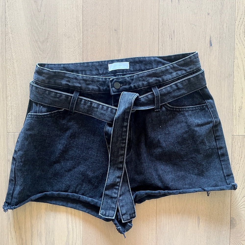 Oak + fort black shorts OS/TU